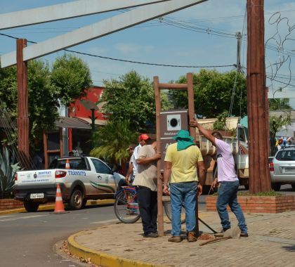 Prefeitura de Bonito retira e apreende placas de publicidade irregulares