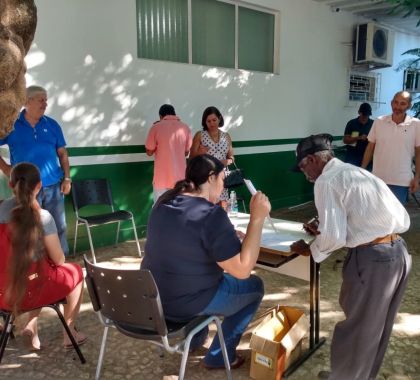 Prefeitura de Bonito realiza compra de merenda escolar ao ar livre