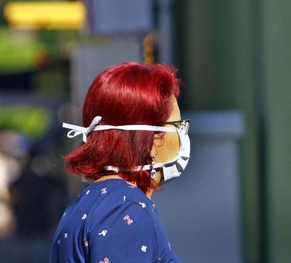 Decreto que exige uso de máscara prevê até interdição de estabelecimentos