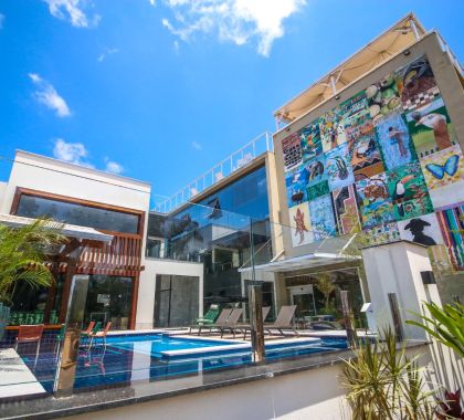 Hoteis em Bonito oferecem excelente localização aliada à natureza do destino