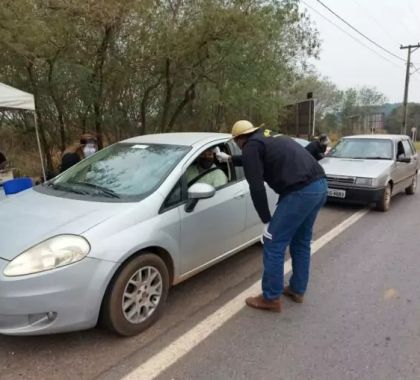 Em uma semana, barreira sanitária abordou 2,5 mil veículos e 4,8 mil pessoas