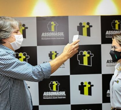 Assomasul entrega termômetros para prevenção à Covid-19 para municípios de MS