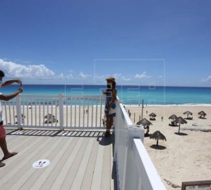 Caribe mexicano é reaberto ao turismo após diminuição do risco de Covid-19