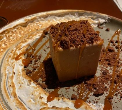 Restaurante em Campo Grande oferece sobremesa com doce de leite produzido em passeio de ecoturismo em Bonito