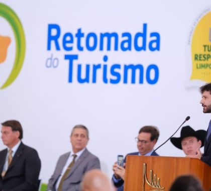 Bolsonaro demite ministro do Turismo, Marcelo Álvaro Antônio