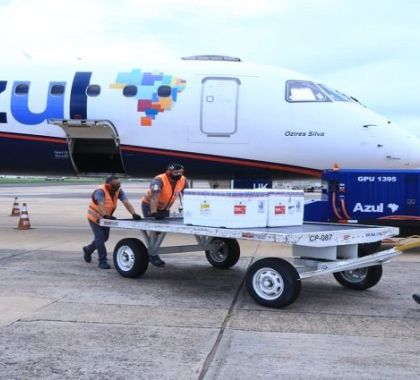 MS recebe 22 mil doses da vacina contra Covid-19