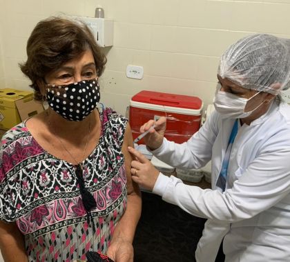 50 idosos são vacinados contra a Covid-19 em Bonito