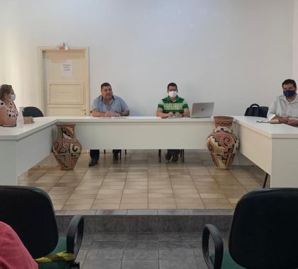 Prefeito de Bonito participa de reunião com motoristas da saúde para debater melhorias