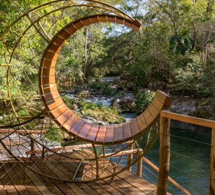 Novo atrativo de Bonito oferece banhos de cachoeira e retorno estilo safári