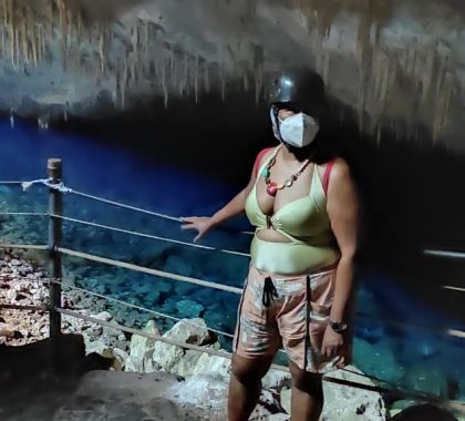 Gruta do Lago Azul recebe turista com deficiência visual em Bonito