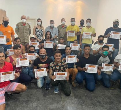 Guarda-vidas concluem curso de atualização de técnicas de salvamento e primeiros-socorros em Bonito