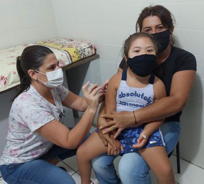 Bonito vacina crianças de 10 e 11 anos e a partir de 05 anos com comorbidades nesta segunda