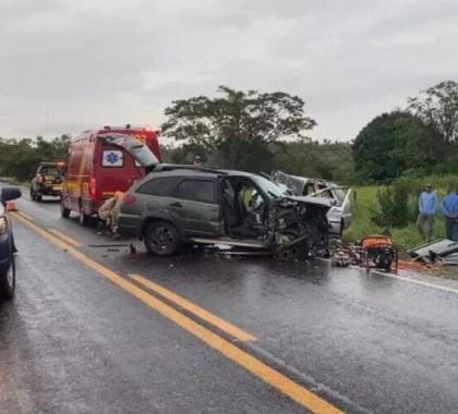 Colisão frontal na BR-060 deixa um morto em Jardim