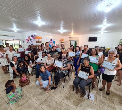 Oficinas no CRAS podem ser fonte de renda alternativa para famílias beneficiárias de Bonito