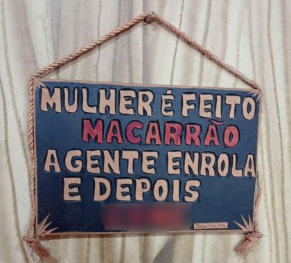 MP e Guarda vistoriam estabelecimento com quadros desvalorizando as mulheres em Bonito 