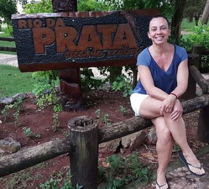 Atriz Carla Marins visita atrativos do Grupo Rio da Prata