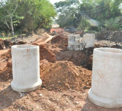 Prefeitura realiza obras em ruas de Bonito